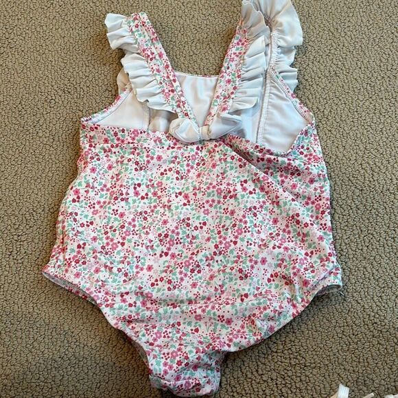 Little English size 10 floral ruffle swimsuit - Picture 3 of 4